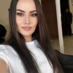 Fahriye Evcen Instagram - 🪆set hatırası.. @keremmozcivit 😌🤍