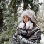 Fahriye Evcen Instagram - ❄️😚