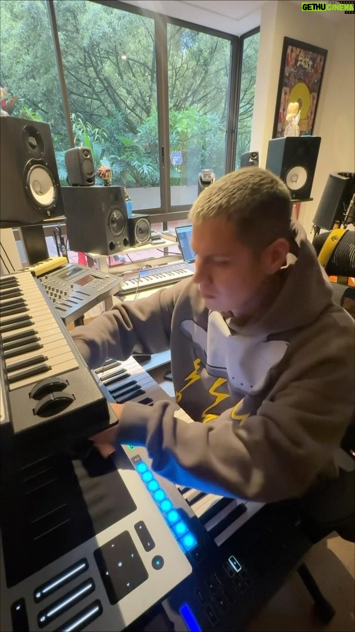 Fainal Instagram - Montagem Coral / Vois Sur Ton Chemin (Funky Overdrive Dubstep Version) @f4stmusic 👁⃤🛰