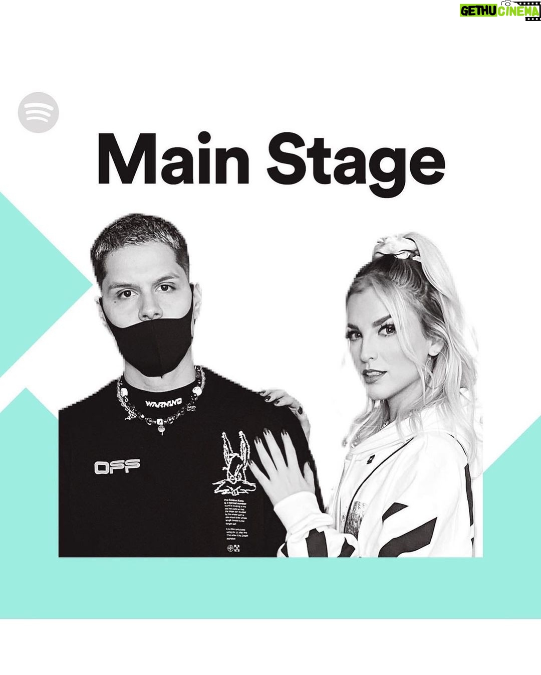 Fainal Instagram - Hoy somos portada con @f4stmusic de #mainstage una de las playlist más importantes de @spotify! Gracias a @spotifyforartists por la oportunidad! Se vale soñar! 🖤🚀👾