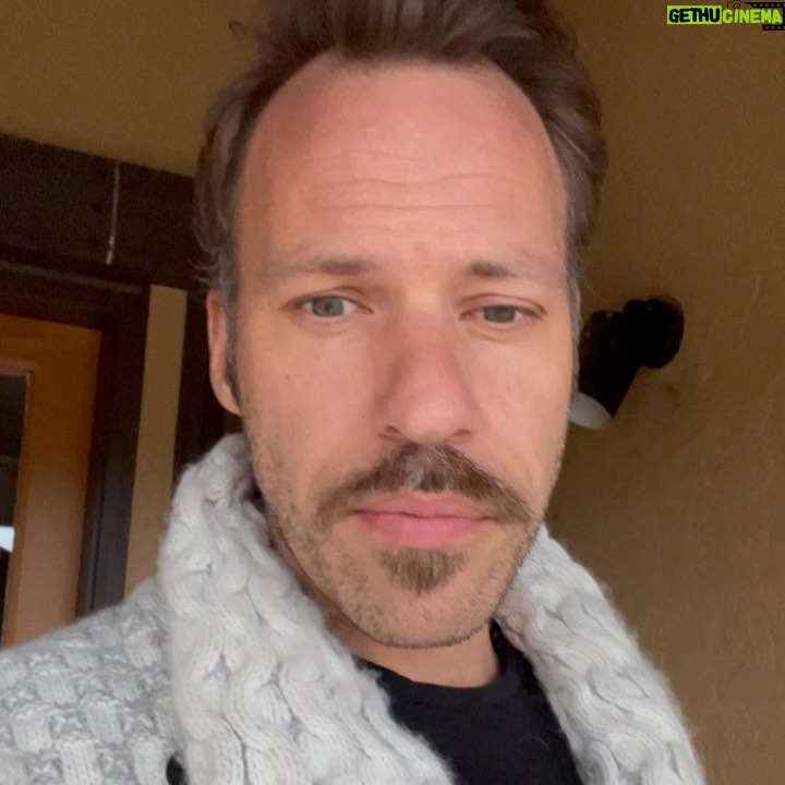 Falk Hentschel Instagram - 9am pst sundays. Regular breathwork session. Donation based. Come and get rid of your shit. I’ll flush it for ya 😊 email to join breathofchange2020@gmail.com