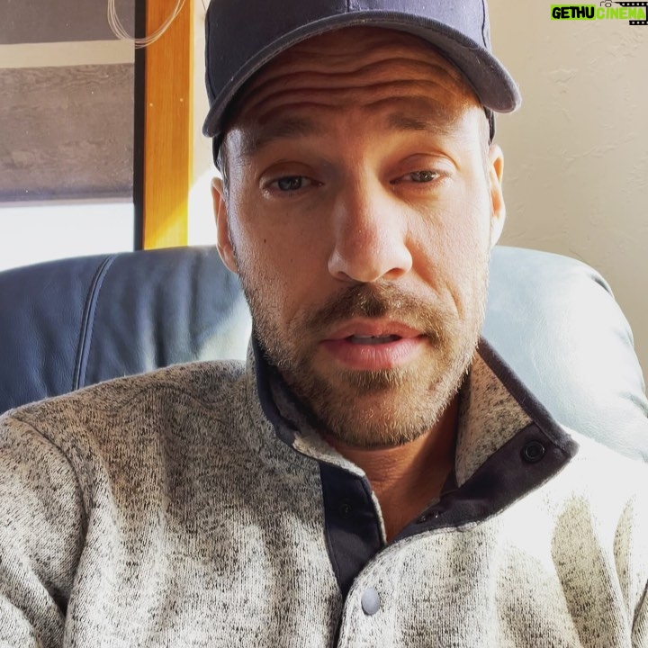 Falk Hentschel Instagram - breathwork workshop via zoom starting february 27th 9 am pst. It’s donation based so anyone can afford it. If you want to take your life into your hands and remember what your capable of , then sign up by writing me at breathofchange2020@gmail.com
