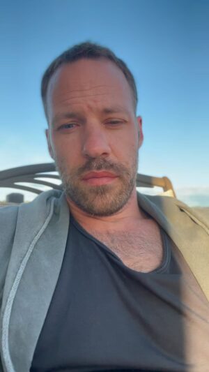 Falk Hentschel Instagram - Forgive and reunite. We are one even if we express ourselves in a multitude or variety.
