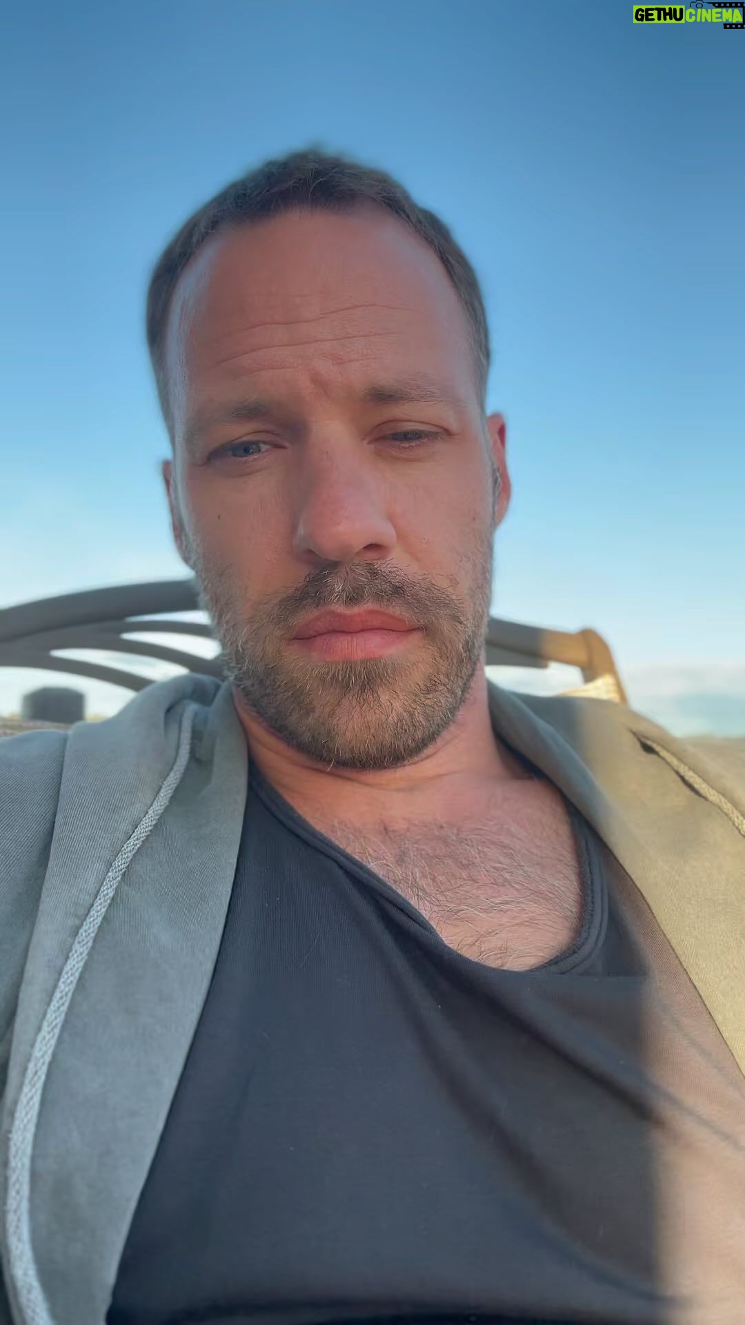 Falk Hentschel - 280 Likes - Forgive and reunite. We are one even if we express ourselves in a multitude or variety.