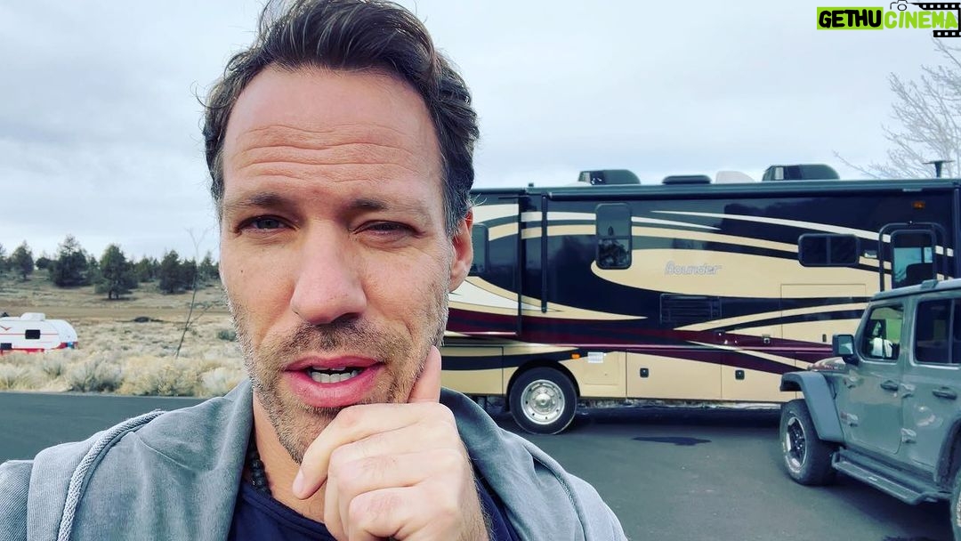 Falk Hentschel - 440 Likes - If you need a roof over your head and you want an alternative lifestyle on the road or you know someone, DM me. Maybe we can figure something out.