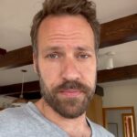 Falk Hentschel Instagram – Step into your power. Much love.