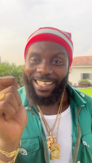 Falz Instagram - E don decode am 🤲🏽😆🔐 

@odumodublvck 

#NDIIKE