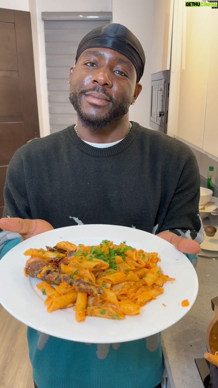 Falz - 75.8K Likes - - You guys asked that I school @falzthebahdguy in his area of expertise. Here you go “Guinea fowl Tomato Cream Pasta!”
Next up, my area of expertise, stay tuned!