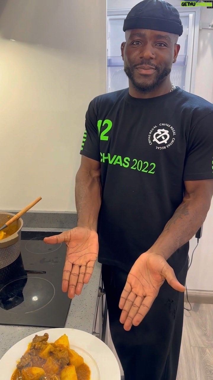 Falz Instagram - Finally, the EVIDENCE!! 🥘 Couldn’t post yesterday, as I was having a shoot. Shoutout to my beautiful friend @divineumeh for the shooting, editing and tasting. In the words of my boy @talkingmoses THIS IS YAM PORRIDGE! @falzthebahdguy I hope you’re taking notes?