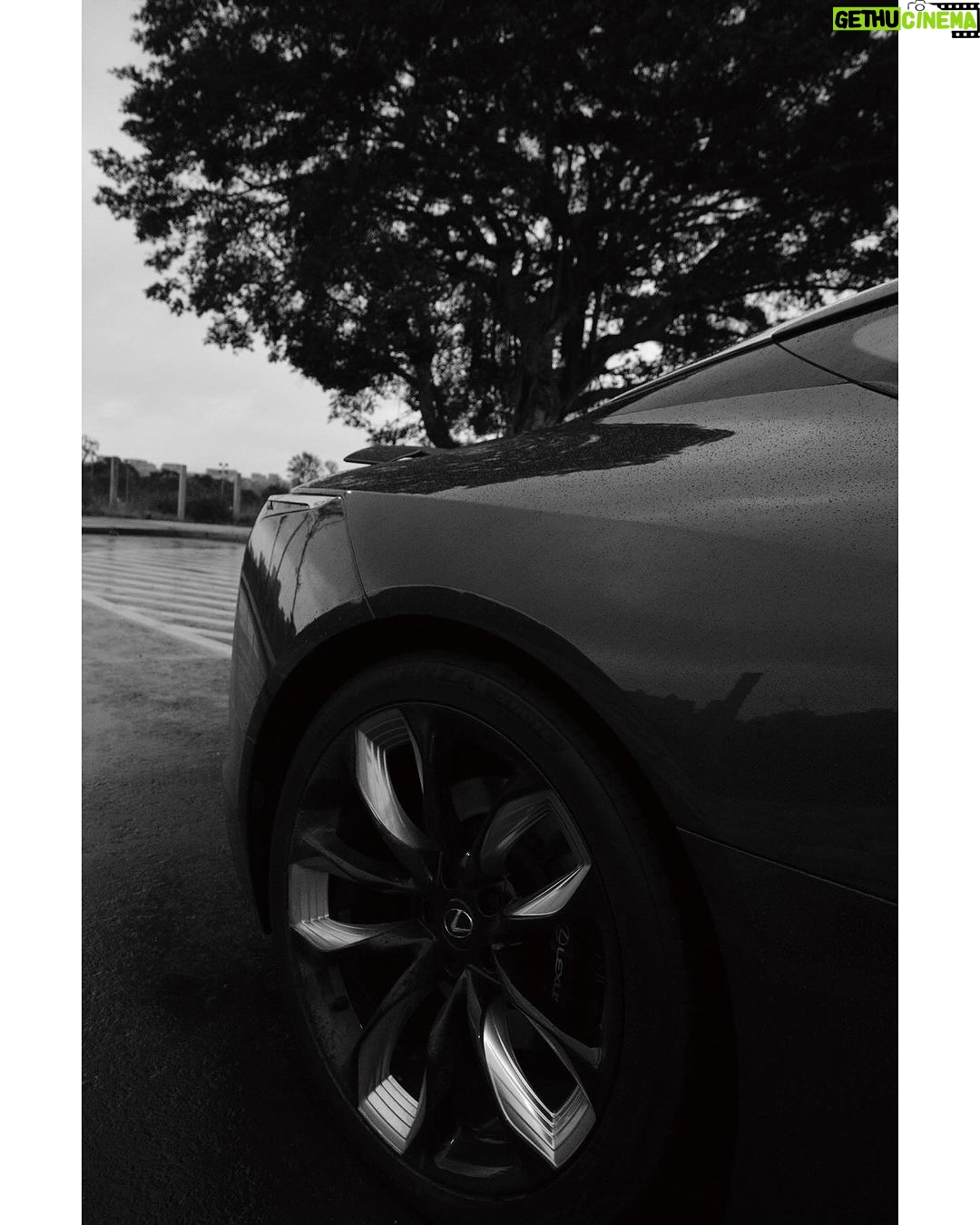 Fandy Fan Instagram - 能在創作中擁有空間和支持真的很美好, @lexus_taiwan 就是這樣的存在,從第一次合作成為短片的評審,也帶著我認識了LFA,很榮幸這次我可以用不同的角度去紀錄對你的喜歡和陪伴,也謝謝你讓我有不同的身份「 #photographer 」 #LexusTW #Lexusphotobook #Lexusmoment 第一次在攝影集裡不是 「Model 」是「Photographer」🖤🖤