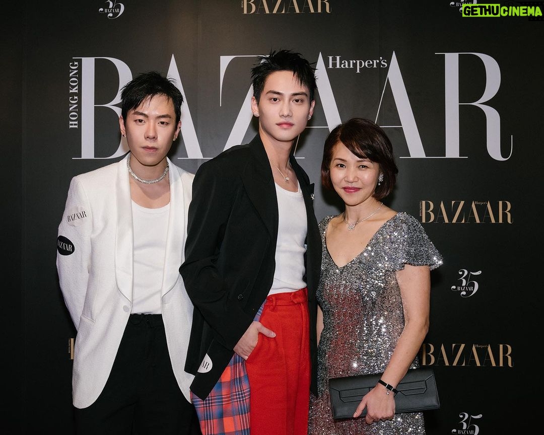 Fandy Fan Instagram - 好精彩的party 認識更多新的朋友,希望我們很快又可以見面,也謝謝陪伴我的粉絲朋朋們,期待下次再一起分享好玩的事😊😊😊 @harpersbazaarhk Makeup: @wjc_mua Hair: @garden_hairstylist Photo: @0uwang Styling: @charliebubblecat Team: @weteamwork.co Jacket: @acnestudios by @farfetch Shirt&trousers: @facetasmtokyo Jewelry: @piaget Shoes: @louboutinworld