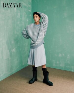 Fandy Fan Instagram - 其實頭髮短短也不錯啊😊😊
對不對

Credit @harpersbazaarhk 
Art direction @caylen_style 
Photographs @johnnylu.jpg
Stylist @kwenkwenyu
Make up @wjc_mua
Hair @ajae_yt