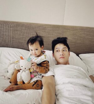 Fandy Fan Instagram - 30歲的第一天，睡得很好！
好的開始，讚讚讚🥰🥰