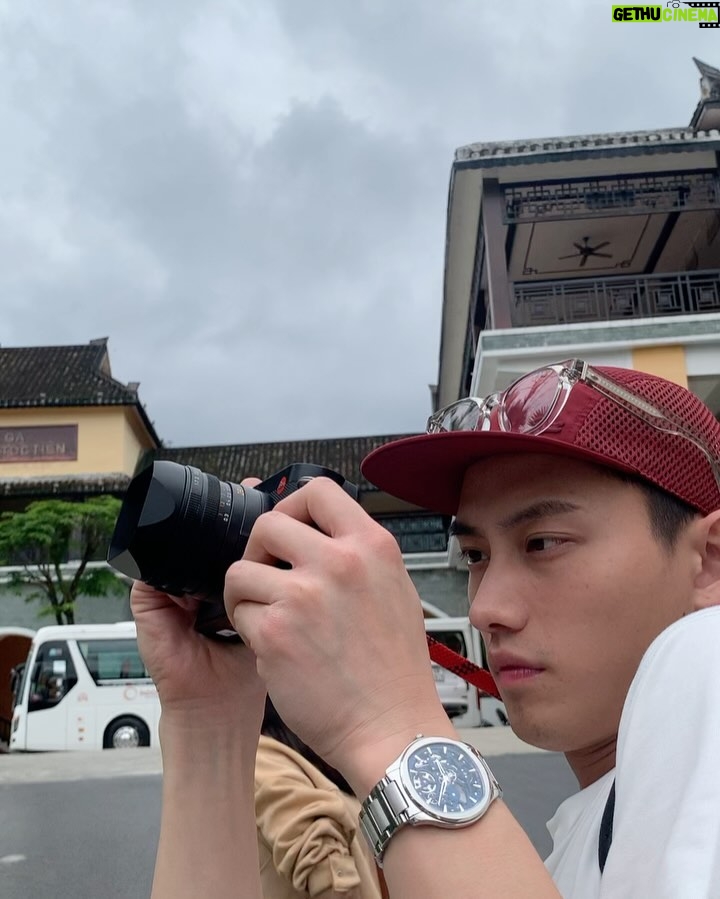 Fandy Fan - 23.1K Likes - 和陳和平一起去出遊了🥹🥹🥹
Photo by 美人 @fotoallison 🖤
#lacoste
#oliverpeoples
#演員們的旅行