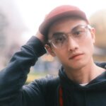 Fandy Fan Instagram - 和陳和平一起去出遊了🥹🥹🥹 Photo by 美人 @fotoallison 🖤 #lacoste #oliverpeoples #演員們的旅行