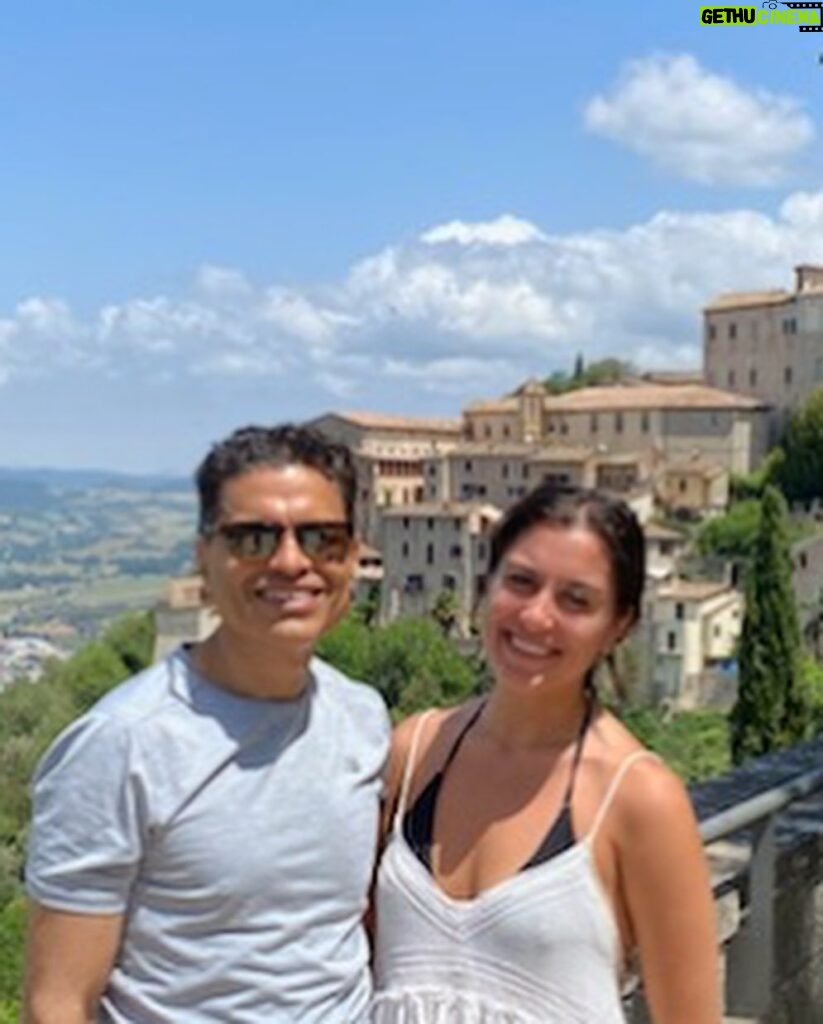 Fareed Zakaria Instagram - Two blissful days ago in Italy 😀 and then, on returning home, bad news! 😩
