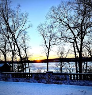 Fareed Zakaria Instagram - Sunset on the Hudson.
Pretty but COLD!