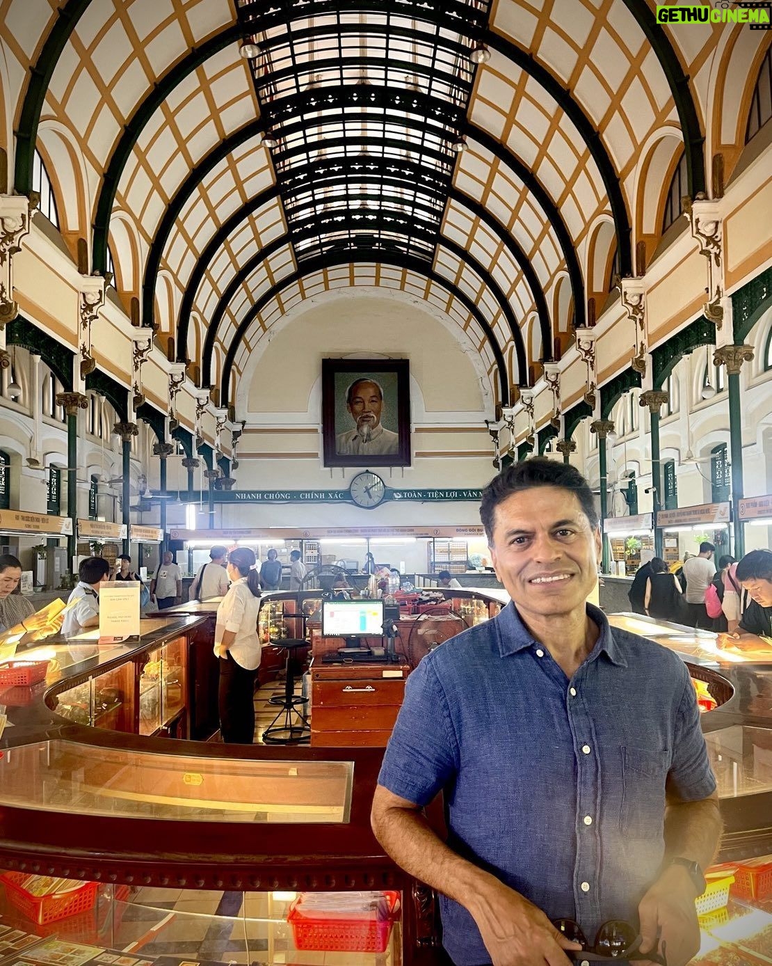 Fareed Zakaria - 1K Likes - Me and Uncle Ho in the Central Post Office building in Saigon, sorry Ho Chi Mihn City.