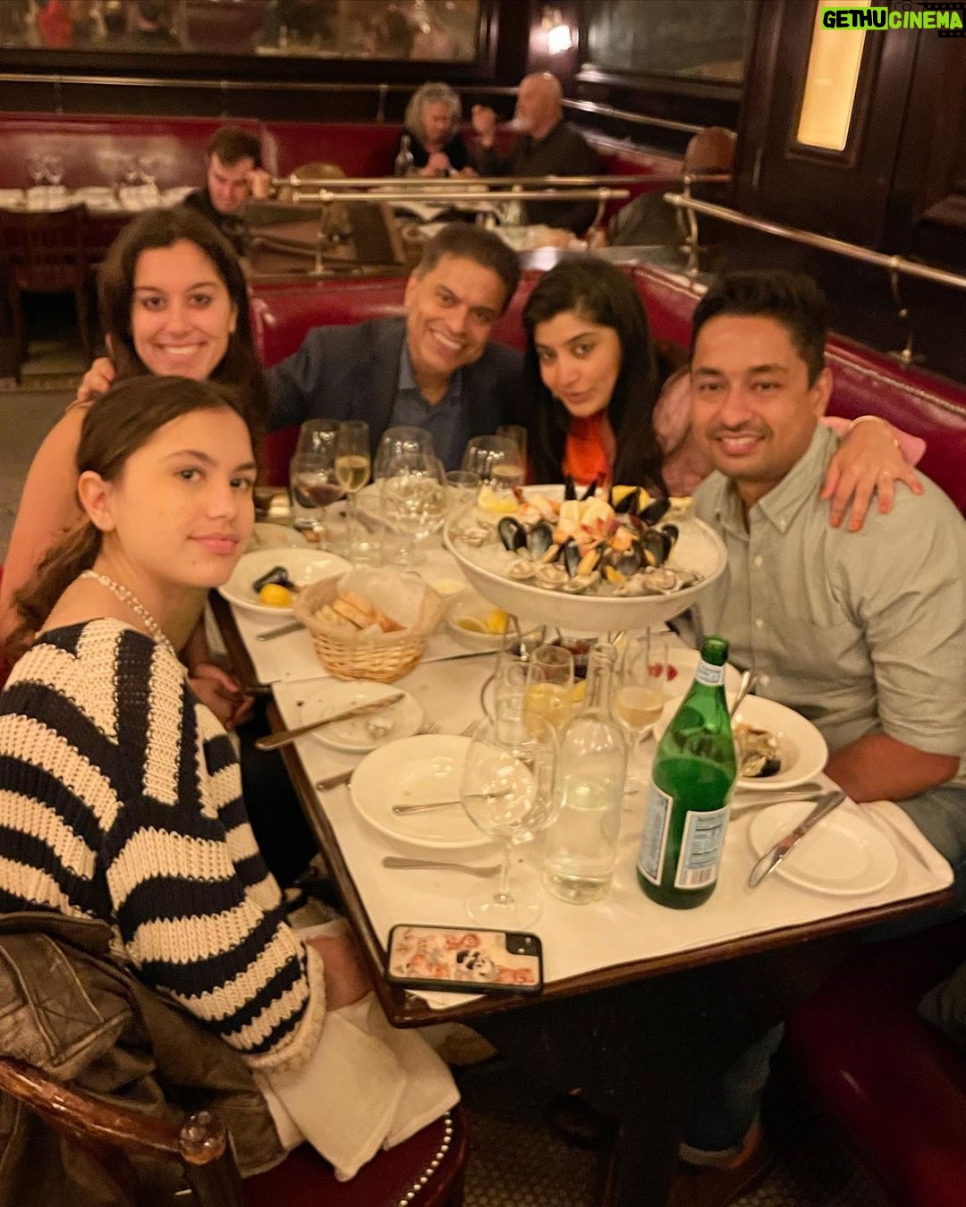 Fareed Zakaria - 1.4K Likes - Is there a better run restaurant than Balthazar? That stunning room, first class food, great service. It has it all - and serves breakfast, lunch and dinner, 7 days a week! The most joyful place for a celebration, which was what we had - my niece graduating from Columbia. @keithmcnallynyc @balthazarny