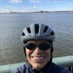 Fareed Zakaria Instagram - Happy New Year. Started 2023 with a bike ride to the tip on Manhattan.🦵🏽