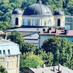 Fareed Zakaria Instagram - So happy to be back here in this beautiful European city! And eager to see so many friends! @vitaliyklitschko @olenazelenska_official @pinchukartcentre @klitschko @yermak_andrii Kyiv, Ukraine