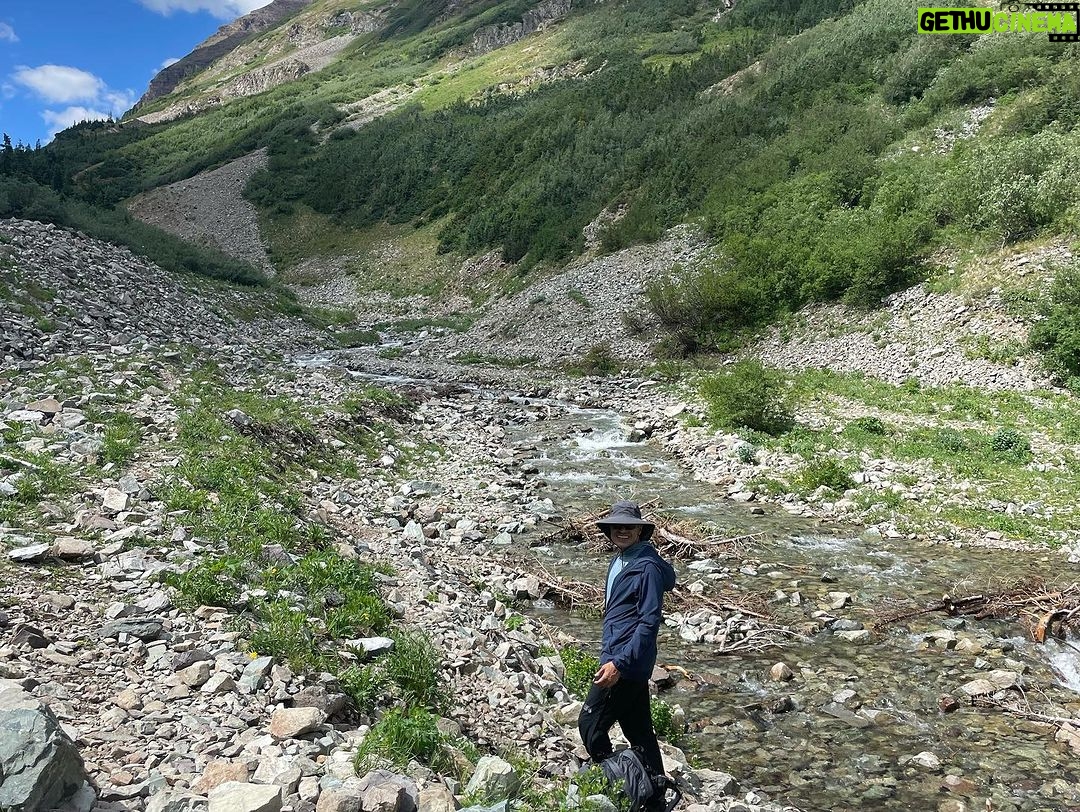 Fareed Zakaria Instagram - Last weekend was fun! Put together a wonderful show from the Aspen Economic Strategy conference and THEN, went hiking. Aspen to Crested Butte. We went 11 miles, climbed 3,000 feet to West Maroon Pass and then descended into Crested Butte. Stayed the night in Crested Butte ( an amazing town, flashback to what Colorado was like decades ago.) Then we woke up at 6 am and did it all again in reverse. Thanks to my fellow hikers and friends: Travis, Ryan, Kayla and Cassie. Was such a pleasure and blessing to do this with you. πππ Aspen, Colorado