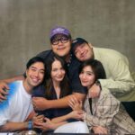 Febby Rastanty Instagram - HHAHAHAH YAAAY BERHASILLL!!! Menjadi EO dari acara meet n greet artis kondang dari ameriki 🙂🙏🏻 dituduh mau pengumuman nikah & bagi seragam LOLL GEMESH BGT lelaki-lelaki berhati hello kitty ini @kresnajulio @vidialdiano @rezachandika baru beberapa bulan gak ketemu, macam lagi ikutan acara tali kasih yang puluhan tahun gak berjumpa :’) welkaaam back kakakku sayang 💖 @enzystoria jangan buru2 pulang lagi dong hikz