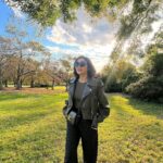 Febby Rastanty Instagram - Throwback to one lovely day in DC. Twas my last day in dc. I’ve actually planned a few activities to do & a few restaurants to try. Ended up just eating ramen, going to the library and strolling at the park. Duduk, leyeh-leyeh, ngobrol ngalor ngidul, foto-foto sambil liat sunset. The day didnt go exactly the way i planned, but it went perfectly fine. Sometimes, you just have to throw away all the worry, all the plans. Just enjoy the ride and let it surprise you. 💖