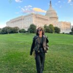 Febby Rastanty Instagram - Throwback to one lovely day in DC. Twas my last day in dc. I’ve actually planned a few activities to do & a few restaurants to try. Ended up just eating ramen, going to the library and strolling at the park. Duduk, leyeh-leyeh, ngobrol ngalor ngidul, foto-foto sambil liat sunset. The day didnt go exactly the way i planned, but it went perfectly fine. Sometimes, you just have to throw away all the worry, all the plans. Just enjoy the ride and let it surprise you. 💖