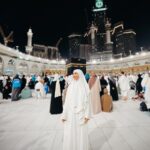 Febby Rastanty Instagram - Alhamdulillah, Alhamdulillah, Alhamdulillah… terima kasih yaAllah bisa diberikan kesehatan, kesempatan & rezeki untuk bisa kembali berkunjung kerumahMu :’) sangat bersyukur bisa menghabiskan malam terakhir di tahun 2023 dengan melaksanakan ibadah umroh. Semoga bisa jadi awal yang baik untuk tahun 2024 kedepannya. Bismillahirrahmanirrahim ☺️❤️ Doa baik juga untuk semua teman-temanku yang liat post ini. Semoga yang belum pernah dan ingin pergi kembali disegerakan ya. Aamiin YRA.