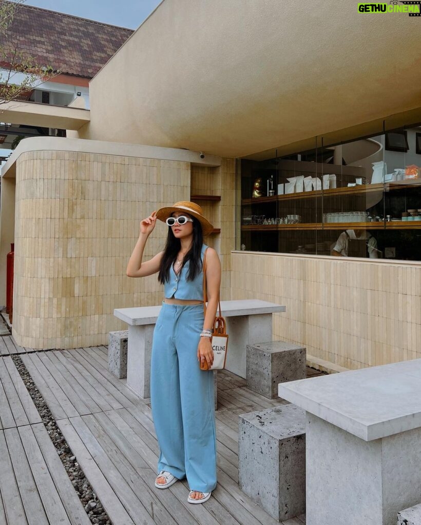 Febby Rastanty Instagram - Weekend Bali, rasa Jakarta 🫣