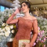 Febby Rastanty Instagram - Loving our kebaya’s colour a lil bit too much.