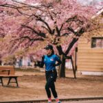 Febby Rastanty Instagram - Gak afdol ya, kalau liburan ke jepang tapi gak upload sama bunga sakura. Sambil lari juga deh biar kayak marathoner banget gitu. AZEEEEEEK 💃🏻