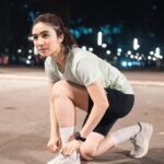 Febby Rastanty Instagram - Siapa yang di sini kalo training sukanya bareng sama temen-temen kayak akuu? 🙋🏻‍♀️ Seru banget kemarin lari & latihan bareng sama New Balance Running Club! Ketemu temen-temen baru dan saling motivasi satu sama lain, jadi makin semangat deh trainingnya 💪🏼🔥 Pastinya aku selalu pake New Balance FuelCell Propel V4 untuk support aku saat training! 👟 Sepatunya super nyaman & flexible, jadi selama training aku bisa perform dengan maksimal 💖 Yukk share running story kamu di Instagram & dapetin kesempatan untuk menangin special running gear dari New Balance! ✨ Detail informasi bisa dicek di IG @runhoodmag. Submission bakalan ditutup tanggal 30 November 2023, so don’t miss it! #RunYourWay #NBID #TeamNBID #NBRCID
