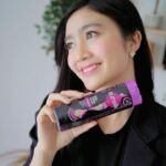 Febby Rastanty Instagram - Dalam perjalanan ku menggapai mimpi-mimpiku untuk terus berkarya dan menjadi versi terbaikku, aku selalu didukung oleh orang-orang terdekat, keluargaku, dan tentunya Sunsilk yang selalu nemenin aku. Tahun ini, Sunsilk merayakan 71 tahun menemani perempuan Indonesia menjadi versi terbaik dari diri mereka untuk meraih mimpi-mimpi. Thank you Sunsilk, ngga sabar ngeliat keseruan program Sunsilk selanjutnya! #SunsilkBlackShine @sunsilkid