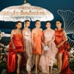 Febby Rastanty Instagram - Blackpunk in your areah! #KUPunyaMILA wedding reception season finale edition 😝 Sekali lagi, Teh lilis, Mbak Mawar, Neng Jejen mengucapkan selamat kepada Inang Jisuca mila! 🙏🏻