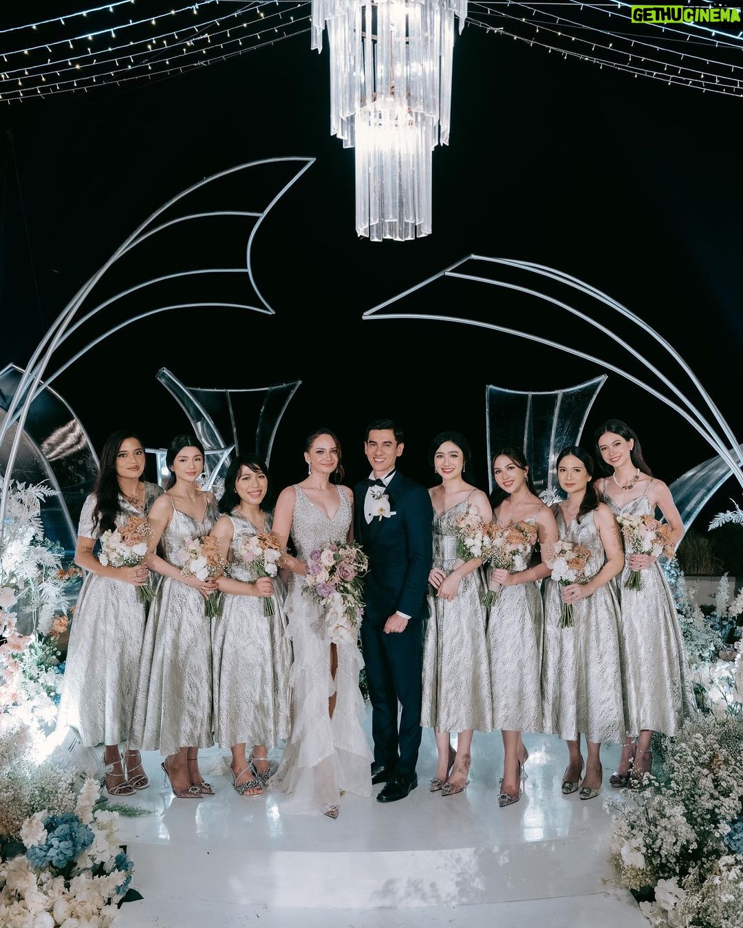 Febby Rastanty - 1.3 Million Likes - Akhirnya wedding yang privat, hangat dan intimate seperti yang kamu impikan jadi kenyataan ya kak. Penuh cinta, haru dan tawa. Semua orang terdekat yang hadir ikut bahagia. I’m truly happy for you ☺️ @enzystoria Tepuk tangan untuk cewek keren satu ini yang ngurus semua urusan pernikahan sendiri, sambil kordinasi jarak jauh sama kak mol @molenkasetra dan juga syuting & kuliah 👏🏻 thank you for giving me an example what kind of wedding i would like to have in the future ❤️ selamat mesra-mesraan sampe tua kakak-kakak ku sayang! #ENZupwithMOL