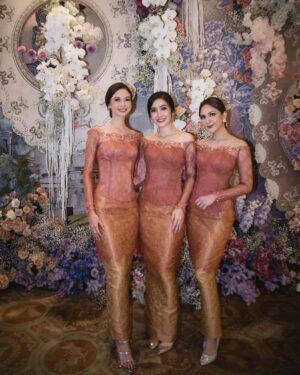 Febby Rastanty Instagram - Loving our kebaya’s colour a lil bit too much.