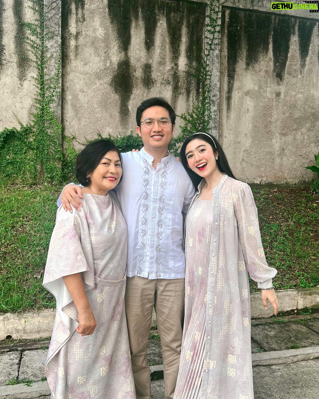 Febby Rastanty Instagram - Minal aidin wal faidzin instapeeps! Mohon maaf jika ada salah kata & perbuatan, baik yang disengaja maupun tidak. Happy Eid Mubarak 😊🙏🏻