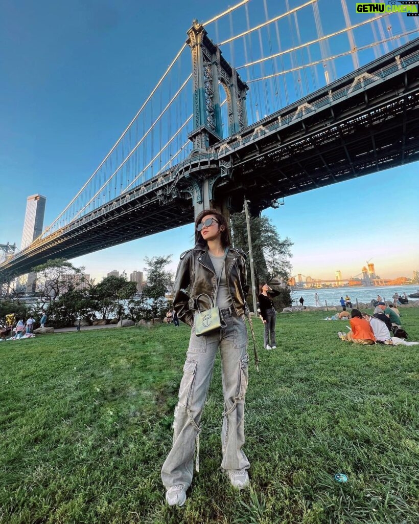 Febby Rastanty Instagram - Somewhere between living and dreaming, there’s New York. ❤️