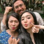 Febby Rastanty Instagram - Akhirnya selesai juga hari yang ditunggu-tunggu. Sudah menyelesaikan tugas sekaligus hak ku sebagai warga negara ❤️ Menarik sekali pemilu kali ini. Hati bener-bener di campur aduk. Banyak banget kejutan tiap harinya. Liat timeline beberapa bulan belakangan ini kadang bikin kagum, geleng-geleng kepala, sampai ketawa gak berhenti. Acung jempol buat orang-orang kreatif yang bikin memes tentang pemilu! 😂🫶🏻 Soal pilihanku, biarkan menjadi rahasia antara aku, Tuhan dan bilik suara di TPS 🤭 Siapapun yang terpilih, insyaAllah yang terbaik. Siapapun itu, semoga bisa menjadi pemimpin yang jujur, bertanggung jawab dan amanah. Semoga bisa menepati janji-janji dan menjalankan visi misinya dengan baik untuk 5 tahun kedepan. Mari kita kawal bersama wir! ☺️🤝
