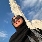 Febby Rastanty Instagram - Medina day 2. Agendanya city tour yay. Jalan-jalan ke Masjid Quba, Jabal uhud & Kebun Kurma. Foto-foto yang banyak soalnya pake abaya dari mommaku sayang @marinizumarnisreal ☺️❤️ jujur banyak yang bilang suka dan nanya beli dimana hehe ini merknya @mazulabel ya guys ☺️❤️ yuk diborong yuk punya ibu peri yuk
