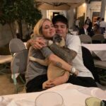 Fedez Instagram - Sei stata parte della nostra famiglia e forse qualcosa di più. Inconsapevolmente sei stata il motivo per cui io e la mamma ci siamo conosciuti, “il cane di Chiara Ferragni ha il papillon di Vuitton” e così quasi per gioco sei sempre stata al nostro fianco in questi 7 anni. Eri con noi quando è nato Leo, eri con noi quando è nata Vittoria. Tu eri noi. Il nostro ultimo abbraccio alla nostra prima bimba. Ciao Mati, ci manchi già ❤️