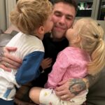 Fedez Instagram - E sono 34 anni…grato alla mia famiglia per tutto l’amore che riesce a darmi ogni giorno ❤️ Grazie a tutti per gli auguri 🙏🏻