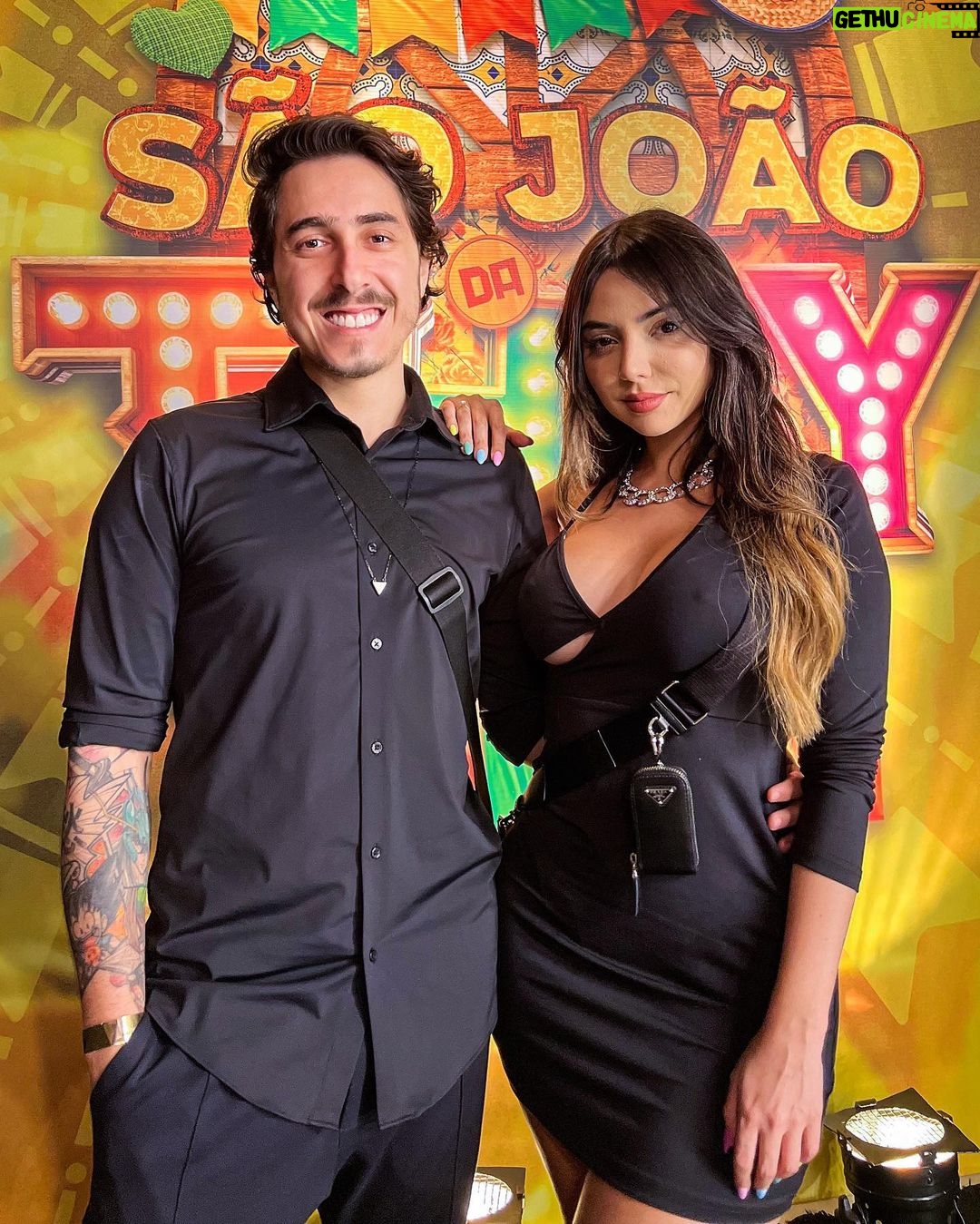 Felipe Castanhari Instagram - Estive no primeiro São João da Thay em 2017, por isso é tão bacana voltar pra São Luís depois de 5 anos e ver como esse evento cresceu, e não só de tamanho mas principalmente de importância. Parabéns @thaynaraog e @unicefbrasil, essa iniciativa é muito linda! Obrigado pela excelente recepção, e Maranhão continua lindo! ❤️