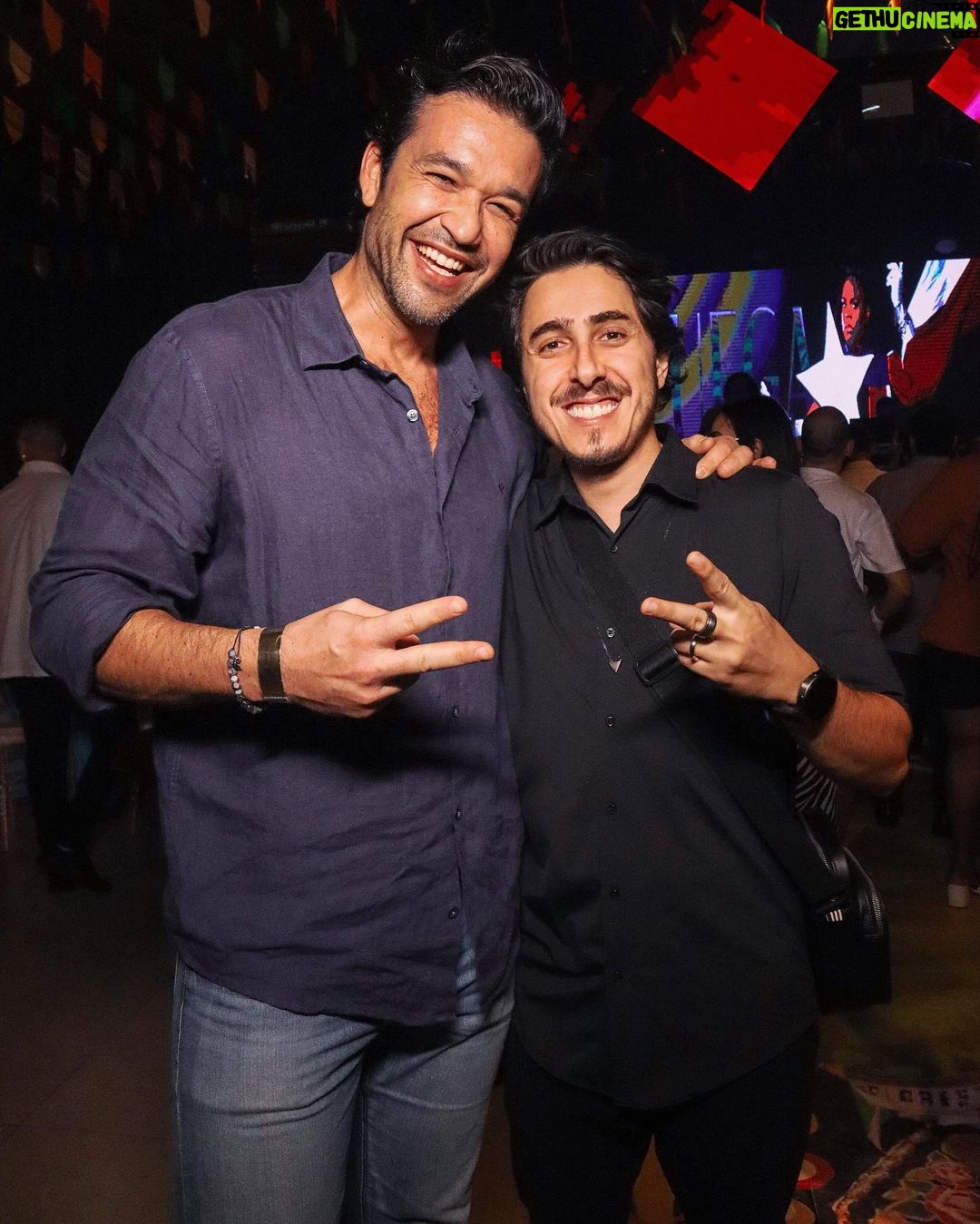 Felipe Castanhari Instagram - Estive no primeiro São João da Thay em 2017, por isso é tão bacana voltar pra São Luís depois de 5 anos e ver como esse evento cresceu, e não só de tamanho mas principalmente de importância. Parabéns @thaynaraog e @unicefbrasil, essa iniciativa é muito linda! Obrigado pela excelente recepção, e Maranhão continua lindo! ❤️