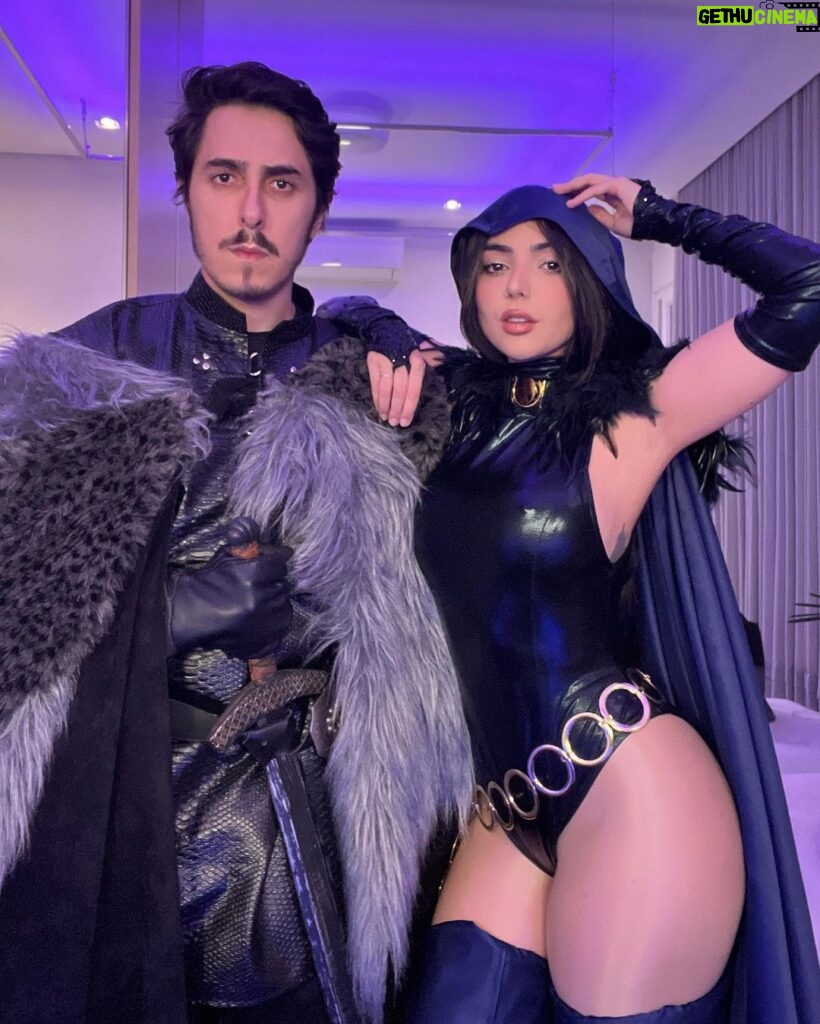 Felipe Castanhari Instagram - Um multiverso onde a Ravena encontra o Jon Snow 🤓 . Preciso dar os créditos desse meu cosplay maravilhoso feito pelas perfeitas @deborafuzeti e @callmepinke ❤️‍🔥 A roupa do @fecastanhari é da @breshowfantasias