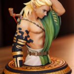 Felipe Castanhari Instagram - Se liga, acabou de chegar as duas estátuas do Link baseadas no modelo 3D do Dan Eder (@3daneder) e na arte da talentosíssima @malintfalch. Um dos modelos recebeu pintura a mão do pessoal da @bigminiatureworld, já o outro eu quis deixar todo branca porque também achei bem estilo estátua grega, sabe? Quais vocês curtiram mais? A colorida ou a branca?