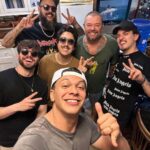 Felipe Castanhari Instagram - O Cocielo reuniu parte do Youtube 2015 para gravar um vídeo que eu sinceramente não achei que conseguiria participar dado meu PÂNICO por aranhas e baratas… Mas né, eu amo muito o Júlio, então corre lá pro Canal Canalha para me assistir passando vergonha 🥴