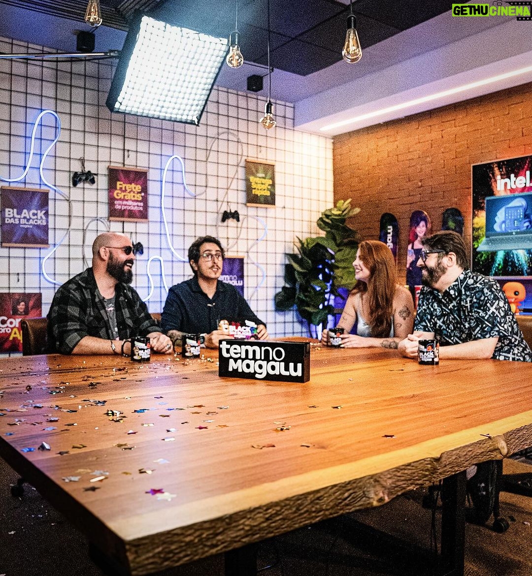 Felipe Castanhari Instagram - Cliques de uma noite incrível com pessoas maravilhosas! 📸 @rodrigopazzini